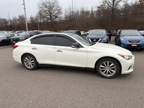 Used 2016 INFINITI Q50 Premium w/ 2.0T Premium Plus Package image 19