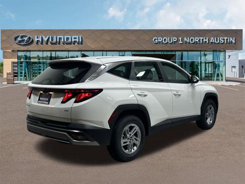 New 2026 Hyundai Tucson SE image 5