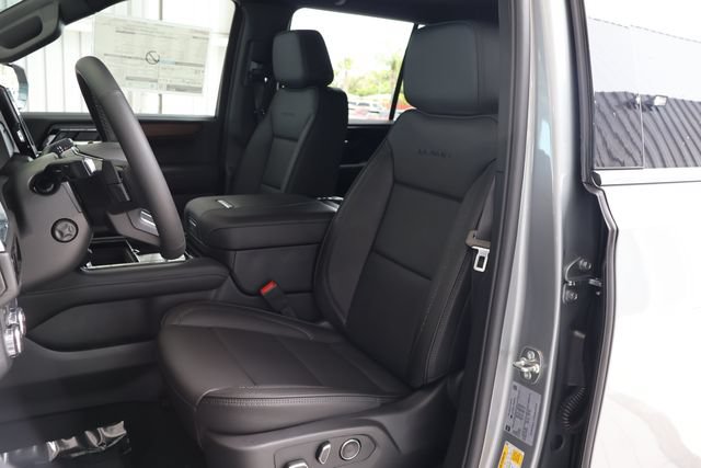 New 2026 GMC Yukon Denali AWD/4WD image 13