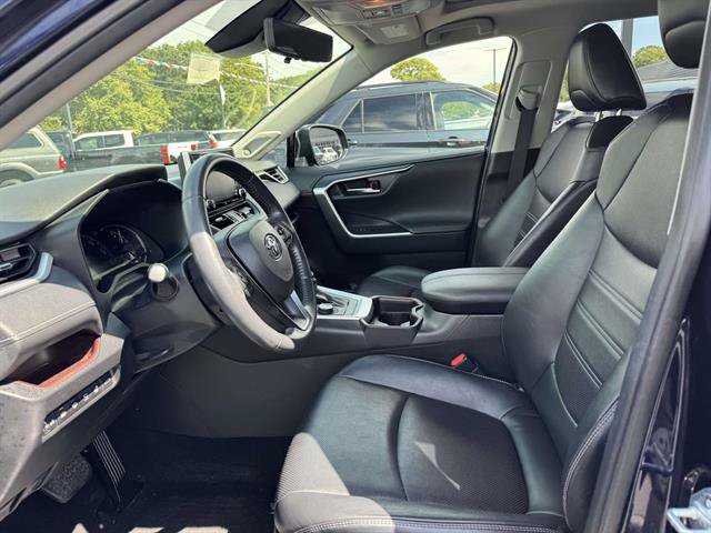 Used 2021 Toyota RAV4 Limited AWD/4WD image 31