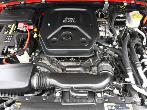 Used 2021 Jeep Wrangler Unlimited Sahara w/ Cold Weather Group image 24