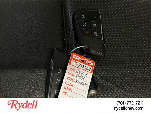 Used 2024 GMC Yukon Denali AWD/4WD image 22