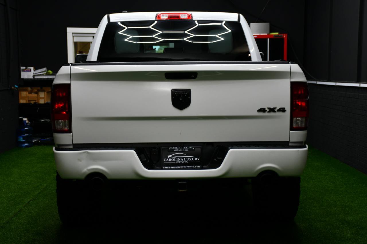 Used 2017 RAM 1500 Express AWD/4WD image 8