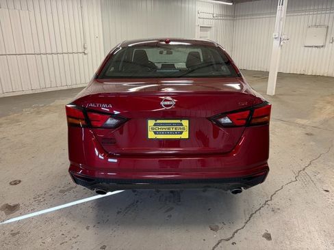 Used 2024 Nissan Altima 2.5 SR image 7
