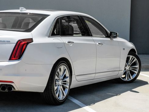 Used 2018 Cadillac CT6 Platinum AWD/4WD image 6