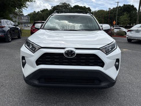 Used 2021 Toyota RAV4 XLE FWD image 8