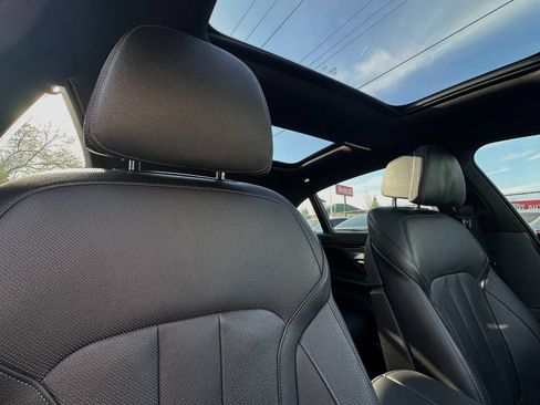 Used 2019 BMW 740i w/ Executive Package image 19