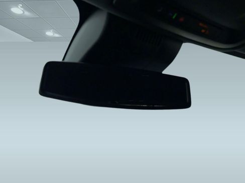 Used 2025 Chevrolet Tahoe Z71 image 16