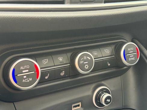 Used 2018 Alfa Romeo Stelvio Ti Sport AWD/4WD image 27