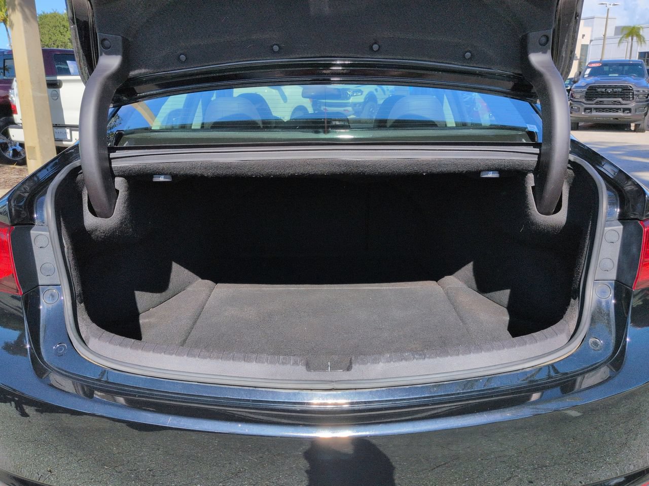 Used 2017 Acura TLX FWD image 13