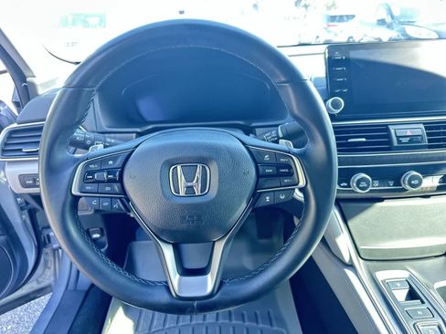Used 2019 Honda Accord Touring image 18