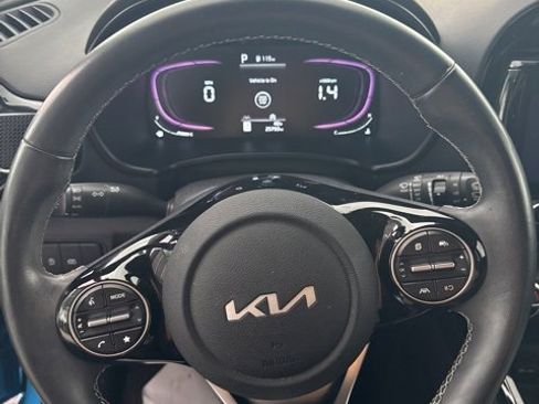 Certified 2023 Kia Soul GT-Line image 11