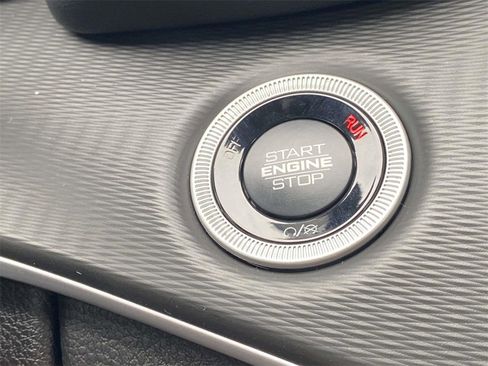 New 2025 Jeep Grand Cherokee Altitude image 27