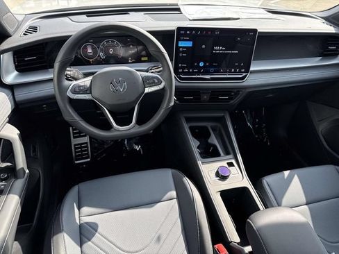 New 2026 Volkswagen Tiguan SE R-Line AWD/4WD image 7