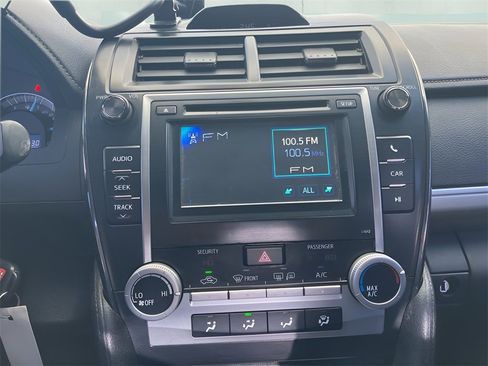 Used 2012 Toyota Camry SE image 22