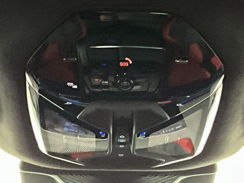 Used 2025 BMW M5 w/ M Driver's Package image 12