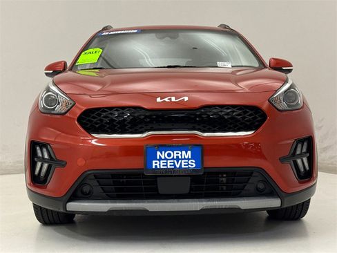 Used 2022 Kia Niro Touring Special Edition image 3
