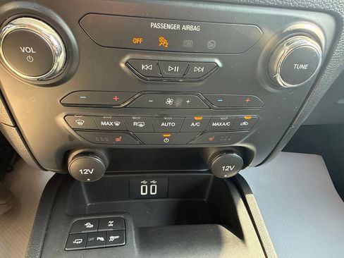 Used 2023 Ford Ranger XLT w/ Equipment Group 302A High AWD/4WD image 17