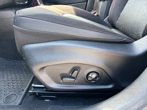 Used 2017 Jeep Renegade Trailhawk w/ Popular Equipment Group AWD/4WD image 23