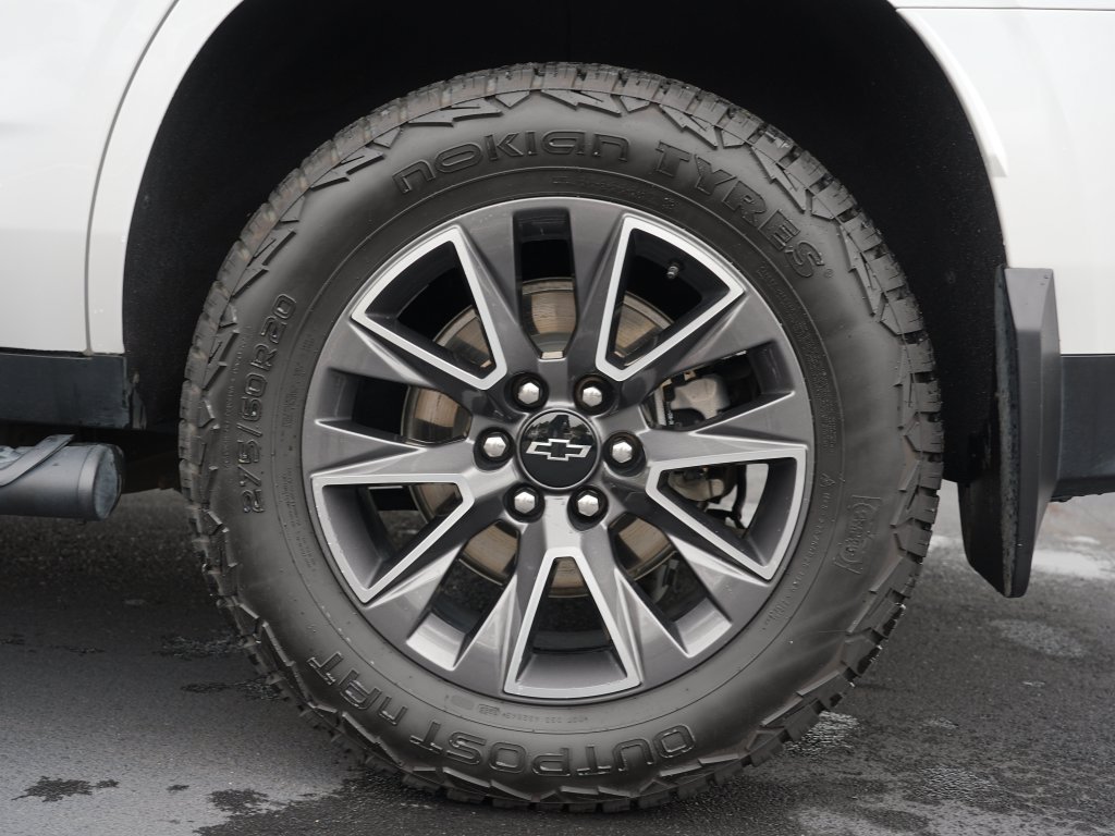 Certified 2023 Chevrolet Tahoe Z71 w/ Luxury Package AWD/4WD image 36