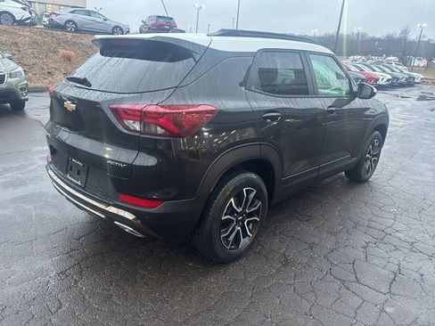 Used 2022 Chevrolet TrailBlazer ACTIV w/ Technology Package image 5