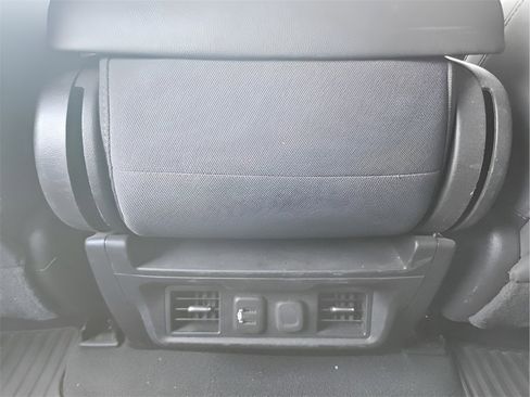 Used 2020 Chevrolet Silverado 1500 LT w/ All-Star Edition image 15