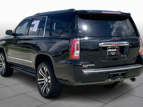 Used 2018 GMC Yukon Denali w/ Denali Ultimate Package AWD/4WD image 12