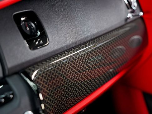 Used 2022 Rolls-Royce Cullinan Black Badge w/ Dark Exterior Package image 25