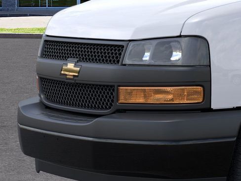 New 2025 Chevrolet Express 2500 w/ Driver Convenience Package RWD image 13