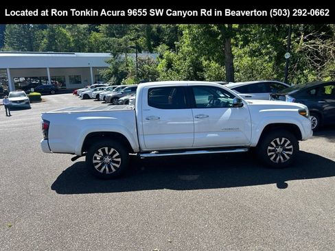 Used 2023 Toyota Tacoma Limited AWD/4WD image 3
