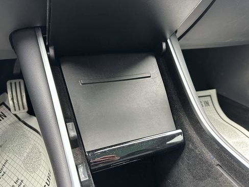 Used 2019 Tesla Model 3 Performance image 21