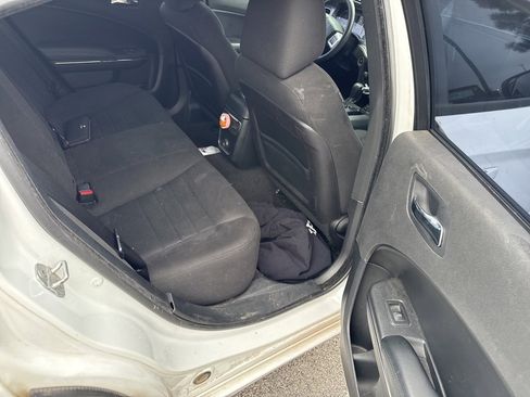 Used 2012 Dodge Charger SE image 11