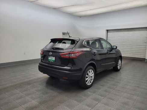 Used 2022 Nissan Rogue Sport S image 9