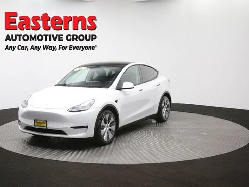 Used 2022 Tesla Model Y Long Range AWD/4WD image 49