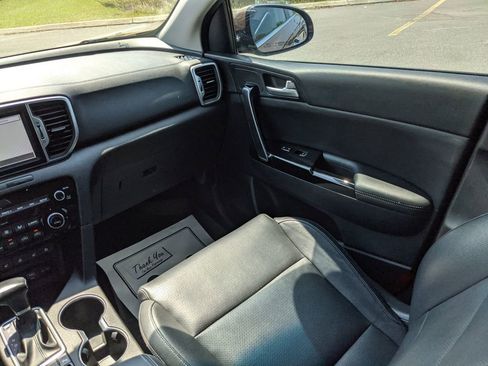 Used 2019 Kia Sportage EX w/ Option Group 040 image 18