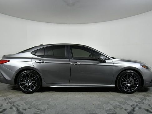 Used 2025 Toyota Camry XSE image 15