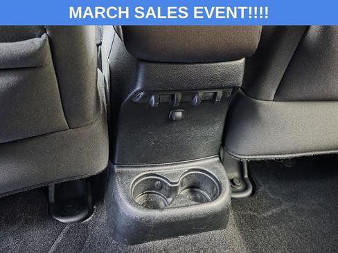 Used 2018 Jeep Wrangler Unlimited Sport S image 11