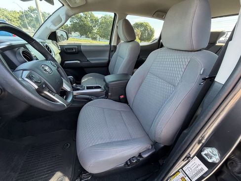 Used 2022 Toyota Tacoma SR5 RWD image 20