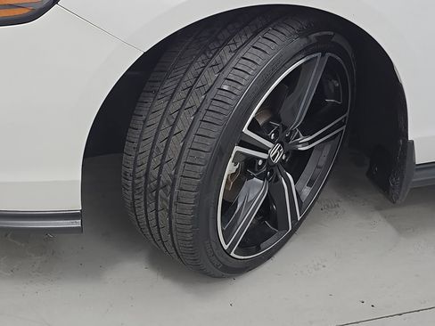 Certified 2023 Honda Accord Sport image 30