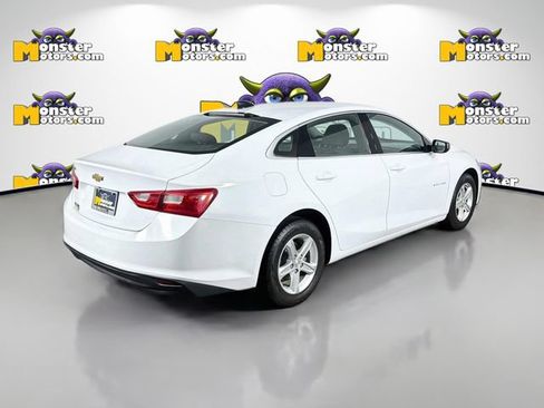 Used 2022 Chevrolet Malibu LS FWD image 5