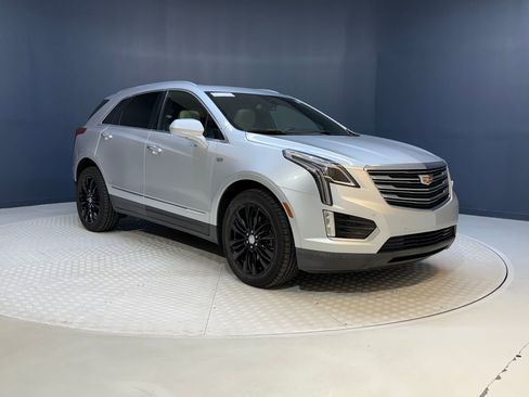 Used 2018 Cadillac XT5 Premium Luxury image 7