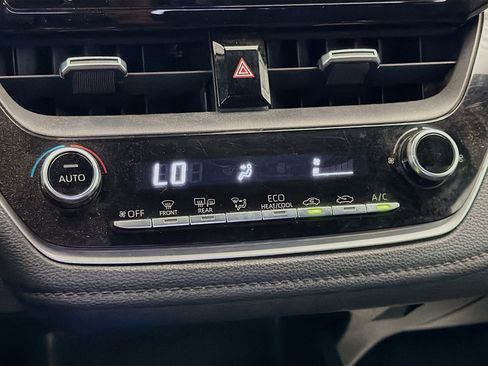 Used 2021 Toyota Corolla SE FWD image 10