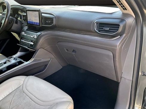 Used 2020 Ford Explorer Platinum image 15