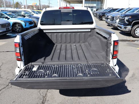 Used 2023 Nissan Frontier PRO-4X w/ Pro-4X Premium Package image 13