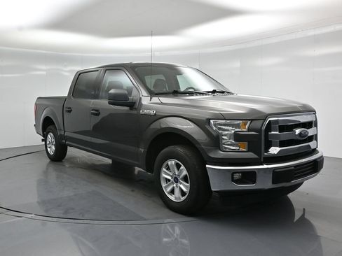 Used 2017 Ford F150 XLT RWD image 50