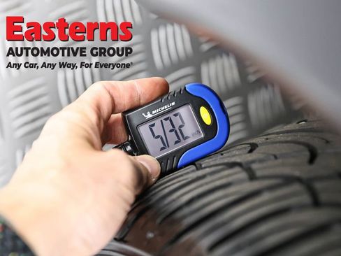 Used 2021 Tesla Model Y Long Range AWD/4WD image 22