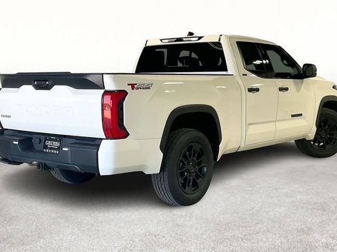Used 2022 Toyota Tundra SR5 image 2