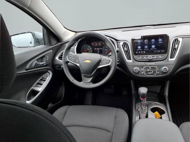 Used 2025 Chevrolet Malibu RS FWD image 10