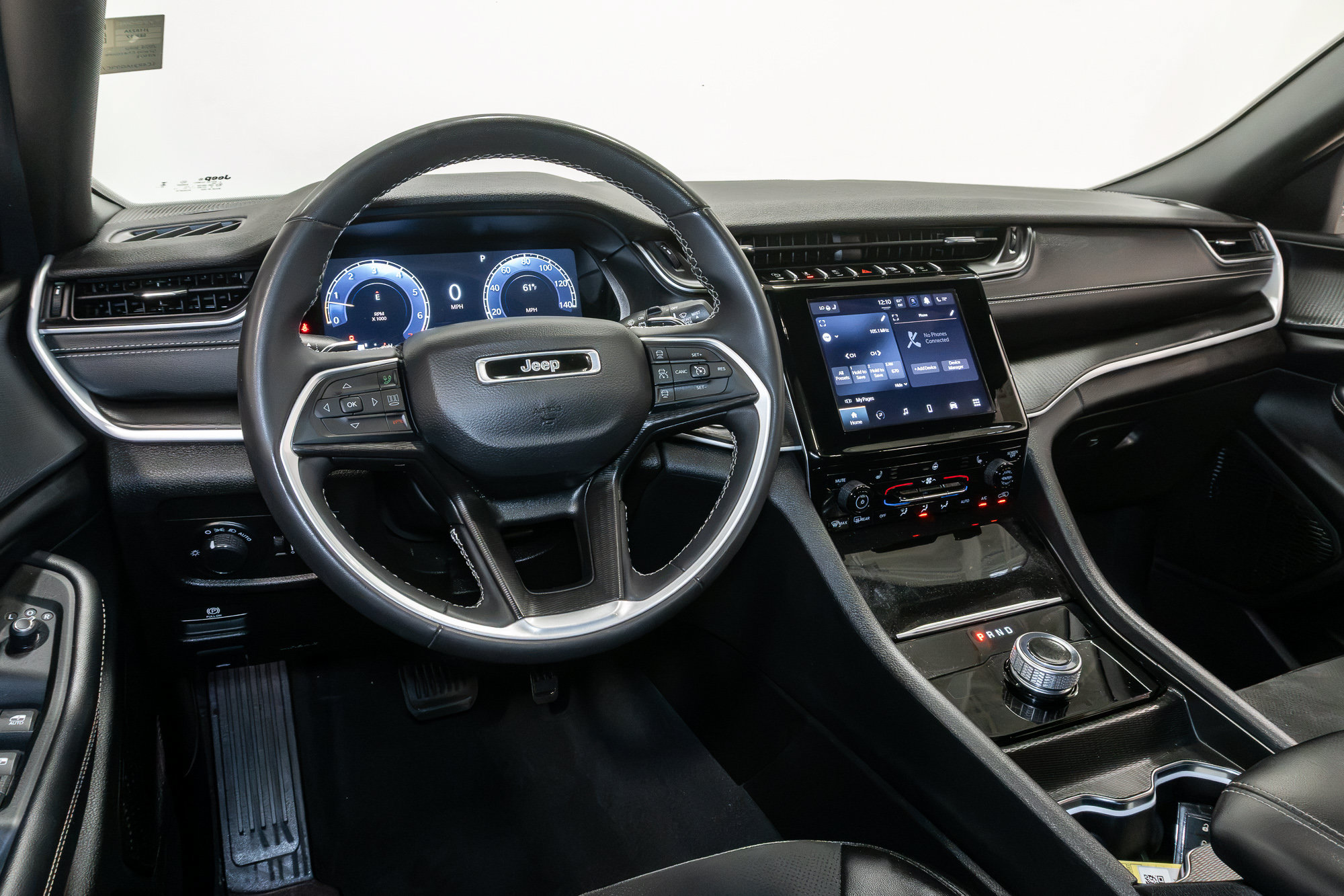 Certified 2024 Jeep Grand Cherokee Altitude AWD/4WD image 7