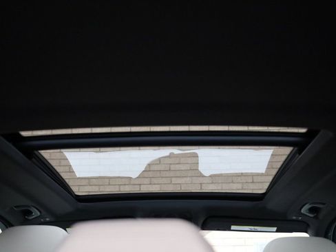 Used 2018 BMW X5 xDrive40e image 11